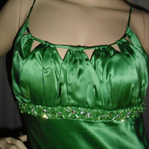 Sue Wong,emerald,pure satin silk,green pearls,gathered,ruffled hem,peek-a-boo - Picture 2 of 6